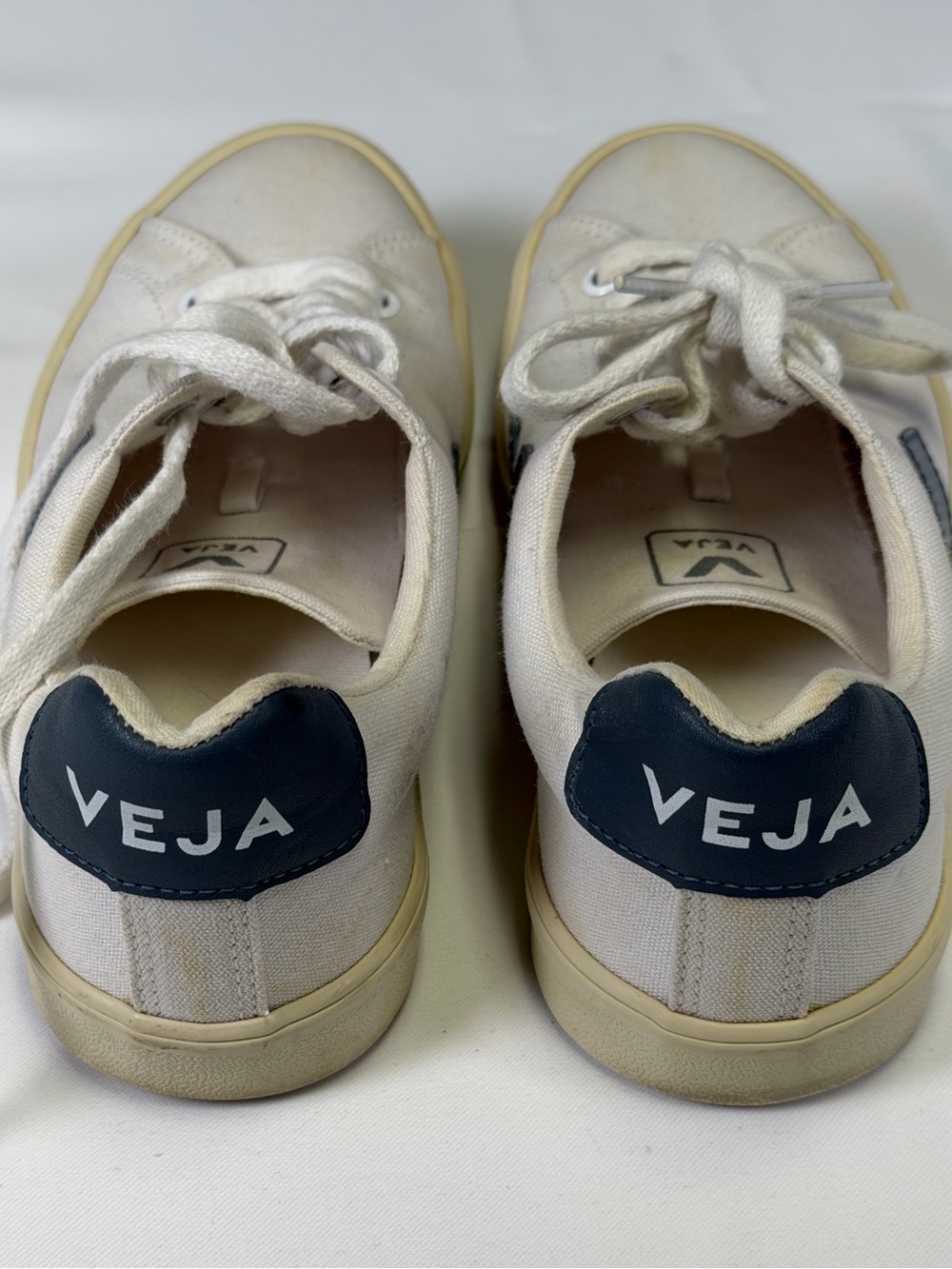 Veja White Canvas Campo Sneakers with Navy Heel Patch and V - size 6